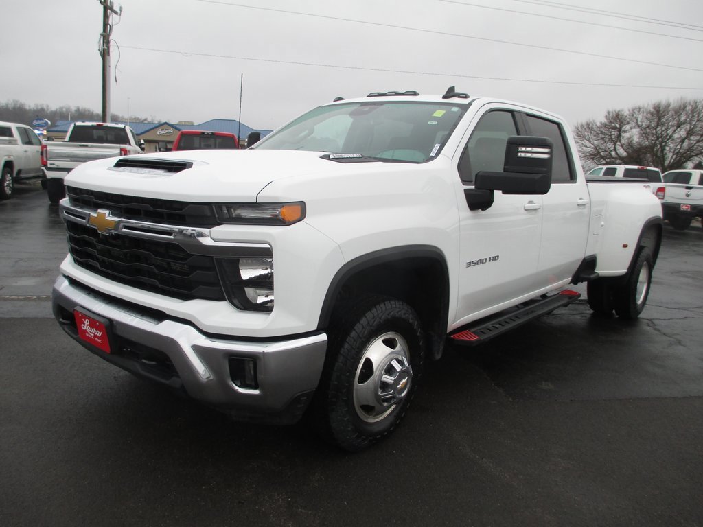Used 2024 Chevrolet Silverado 3500 LT w/ All Star Edition image 12