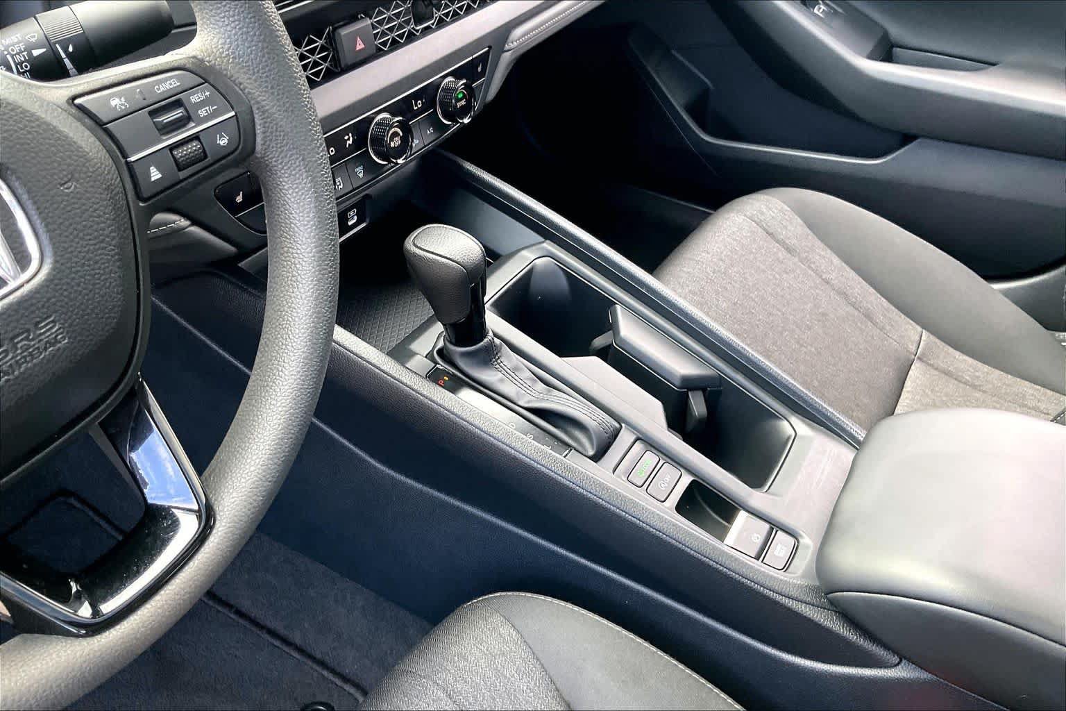 Used 2023 Honda Accord EX image 17