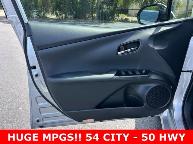 Used 2019 Toyota Prius XLE image 12