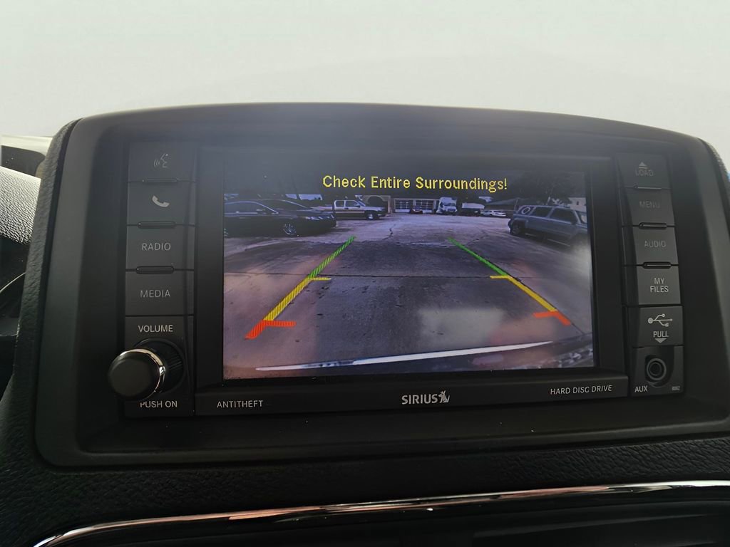 Used 2020 Dodge Grand Caravan SXT image 40