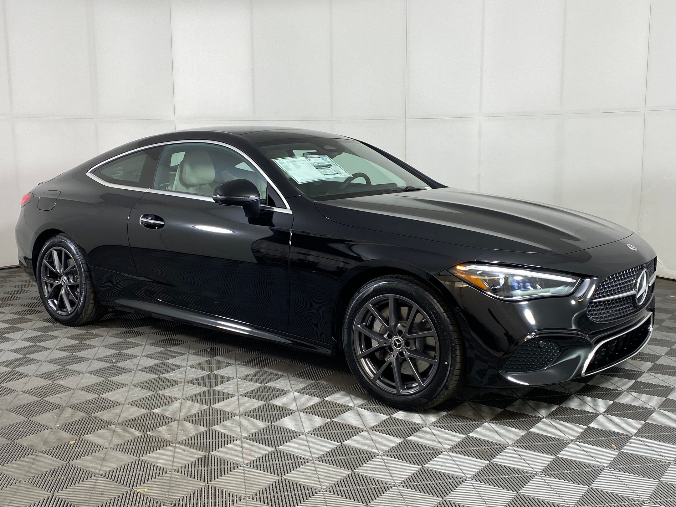 Used 2026 Mercedes-Benz CLE 300 4MATIC Coupe image 6