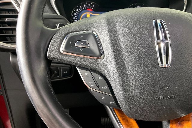 Used 2016 Lincoln MKX Reserve w/ Cargo Utility Package FWD image 10