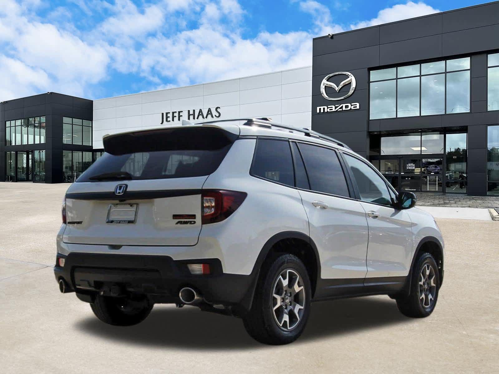 Used 2022 Honda Passport TrailSport image 3