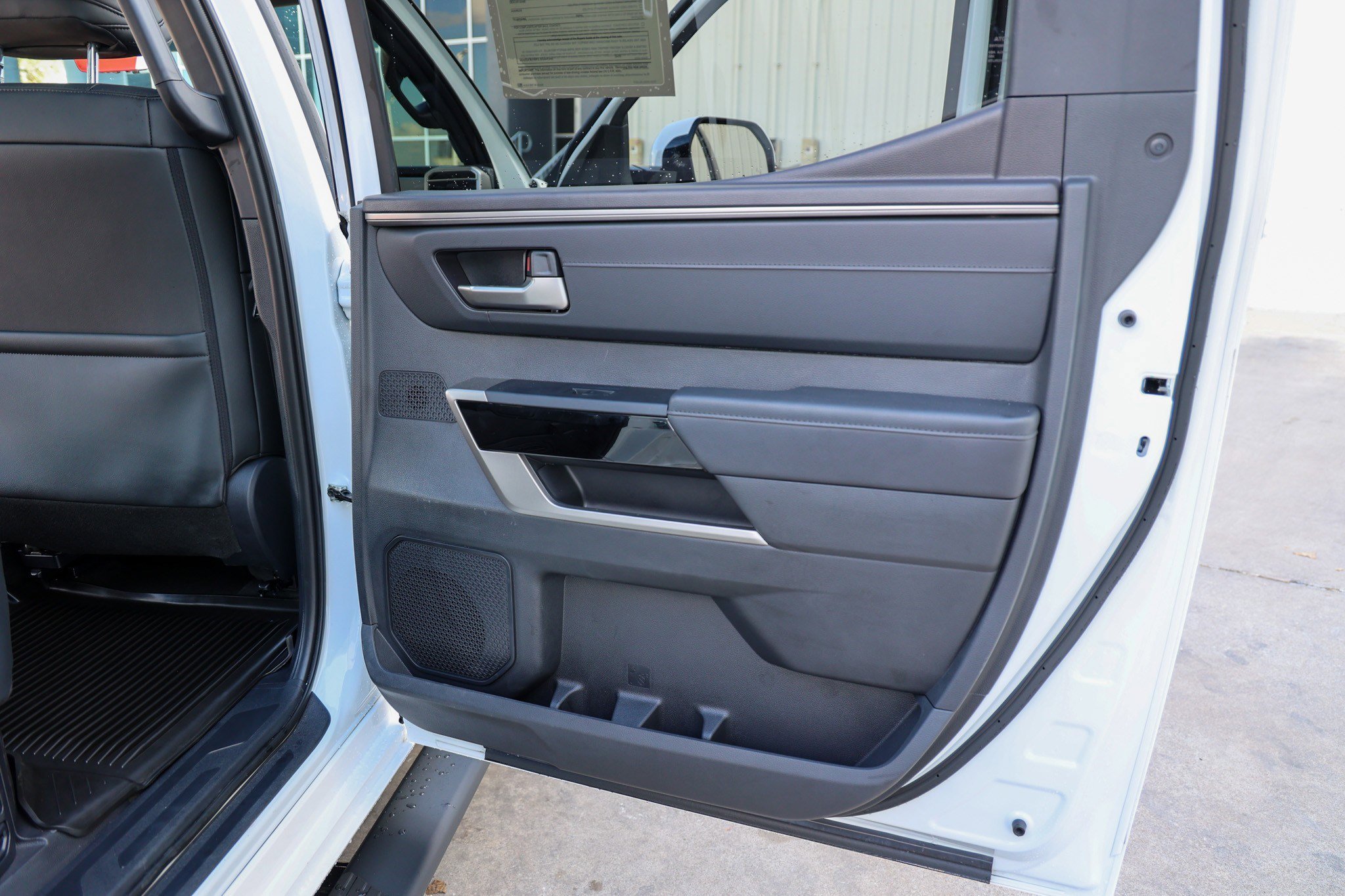 Used 2025 Toyota Tundra Limited image 45