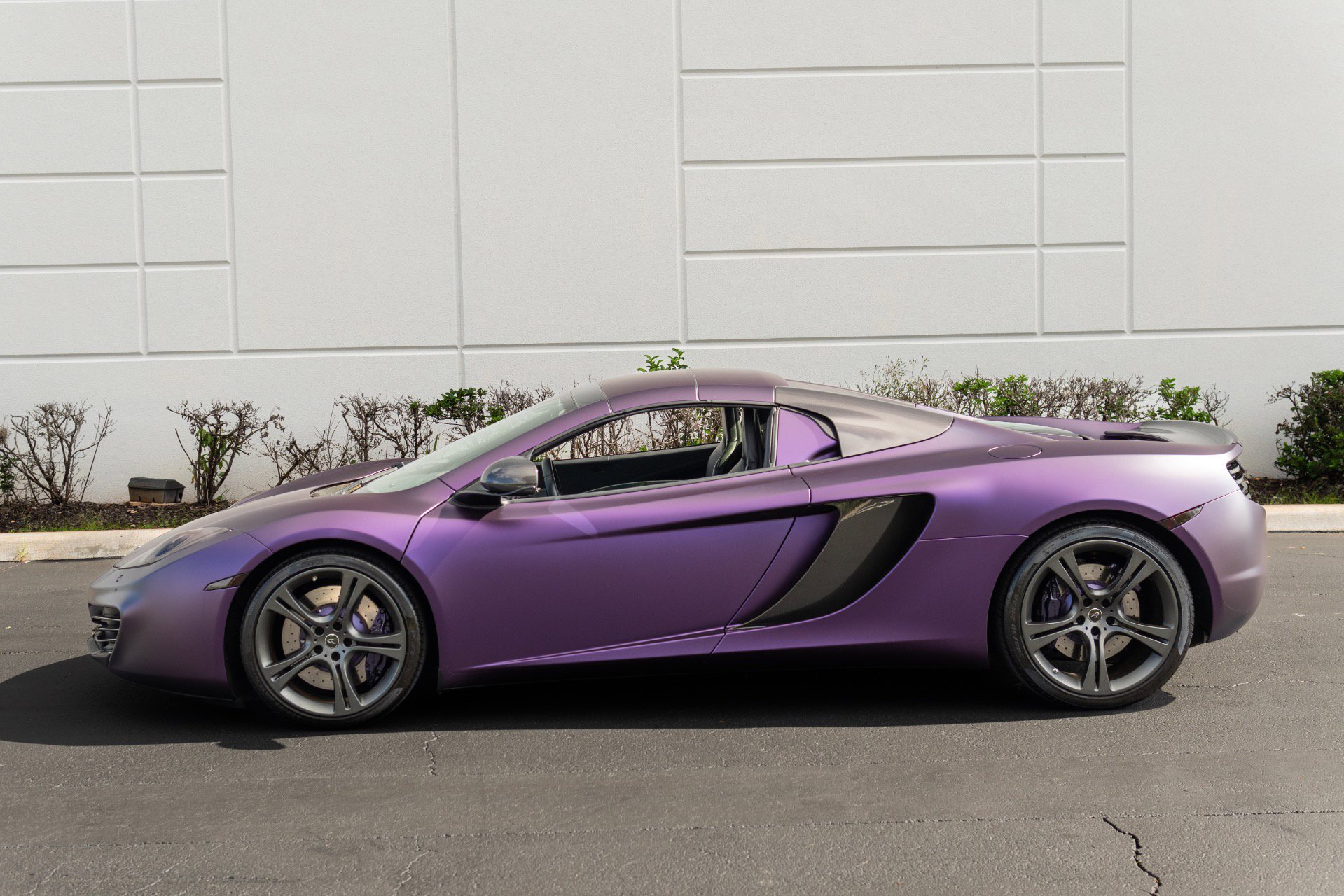 Used 2013 McLaren MP4-12C image 25