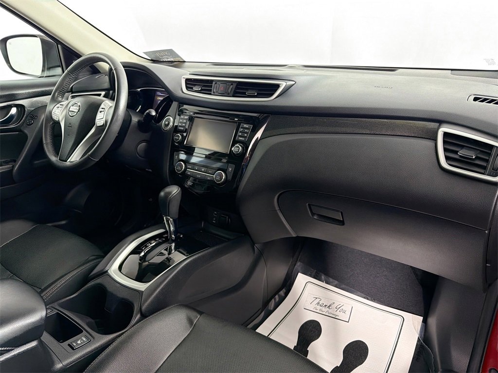 Used 2016 Nissan Rogue SL image 26