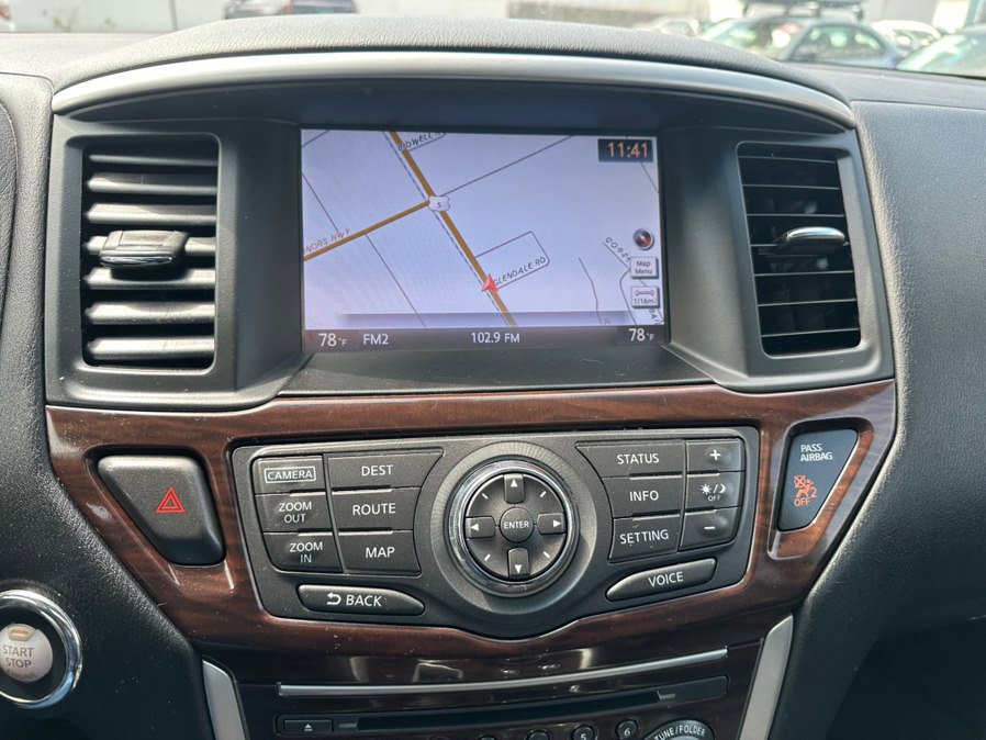Used 2016 Nissan Pathfinder Platinum image 20