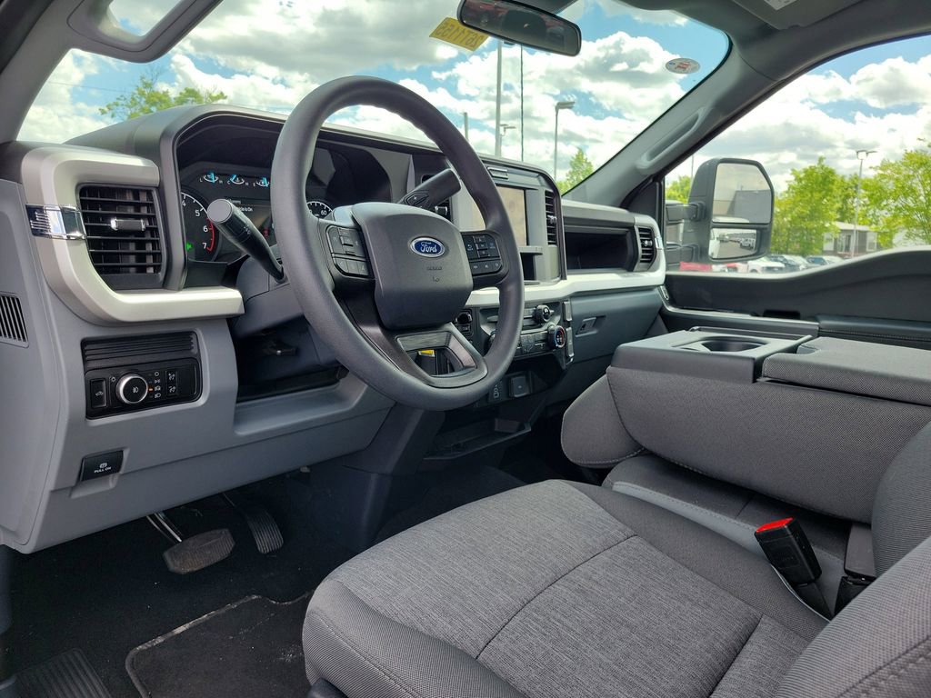 New 2026 Ford F250 XL w/ STX Appearance Package AWD/4WD image 24
