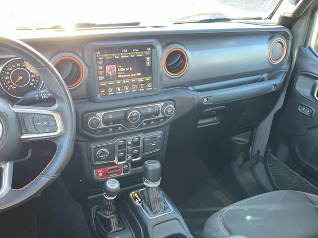 Used 2023 Jeep Gladiator Mojave w/ Safety Group AWD/4WD image 15