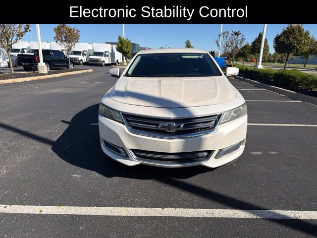 Used 2014 Chevrolet Impala LT w/ Convenience Package FWD image 2