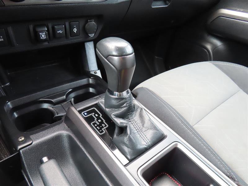 Used 2021 Toyota Tacoma TRD Off-Road image 16