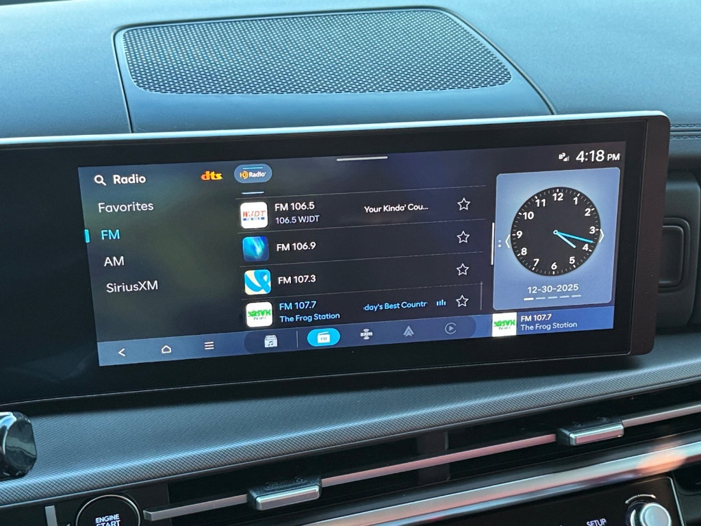 Used 2025 Hyundai Santa Fe SE image 26