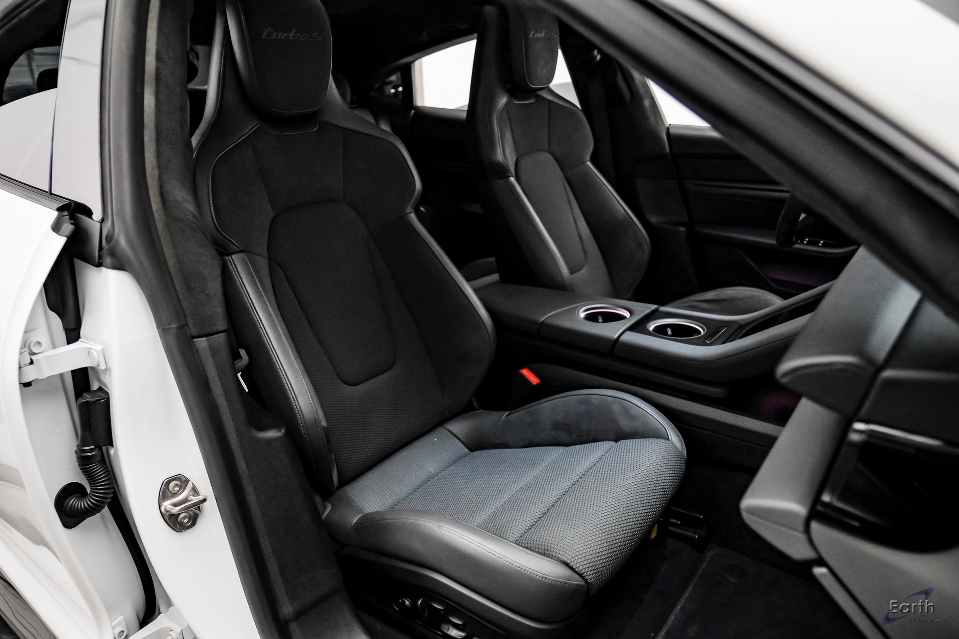 Used 2020 Porsche Taycan Turbo S image 46