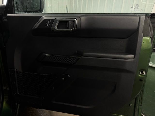 Used 2025 Ford Bronco Badlands image 14