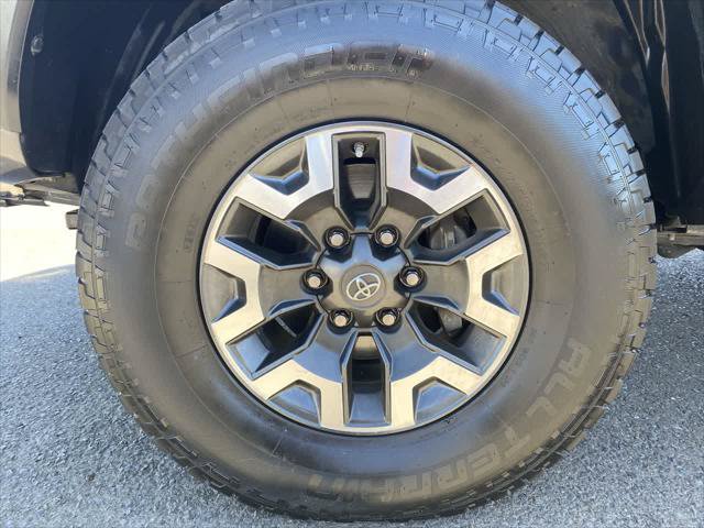 Certified 2019 Toyota Tacoma TRD Off-Road w/ Technology Package AWD/4WD image 10