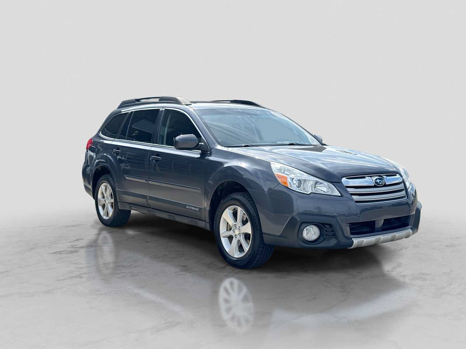 Used 2014 Subaru Outback 3.6R Limited w/ Moonroof Package AWD/4WD image 8