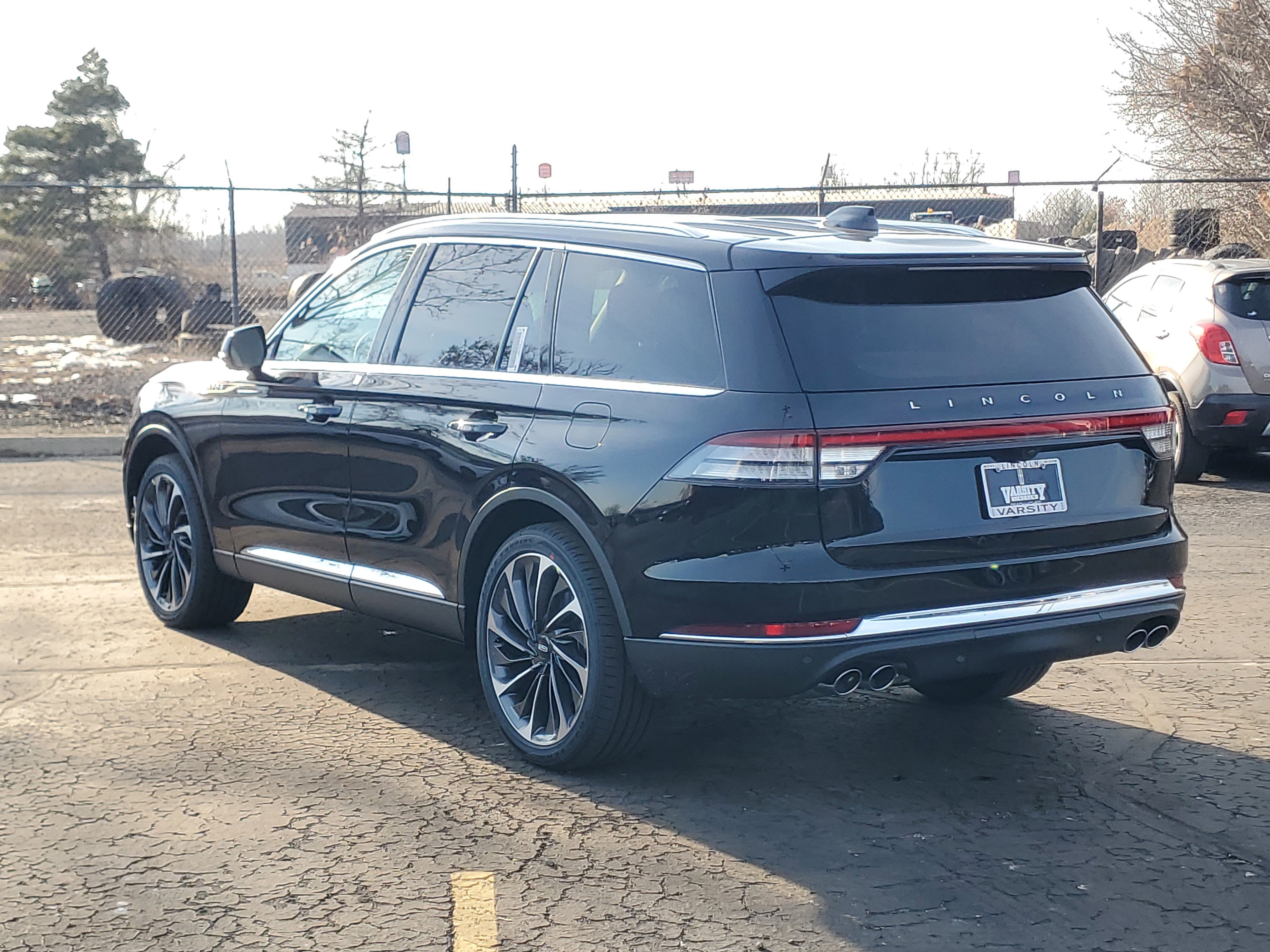 New 2026 Lincoln Aviator Reserve image 3