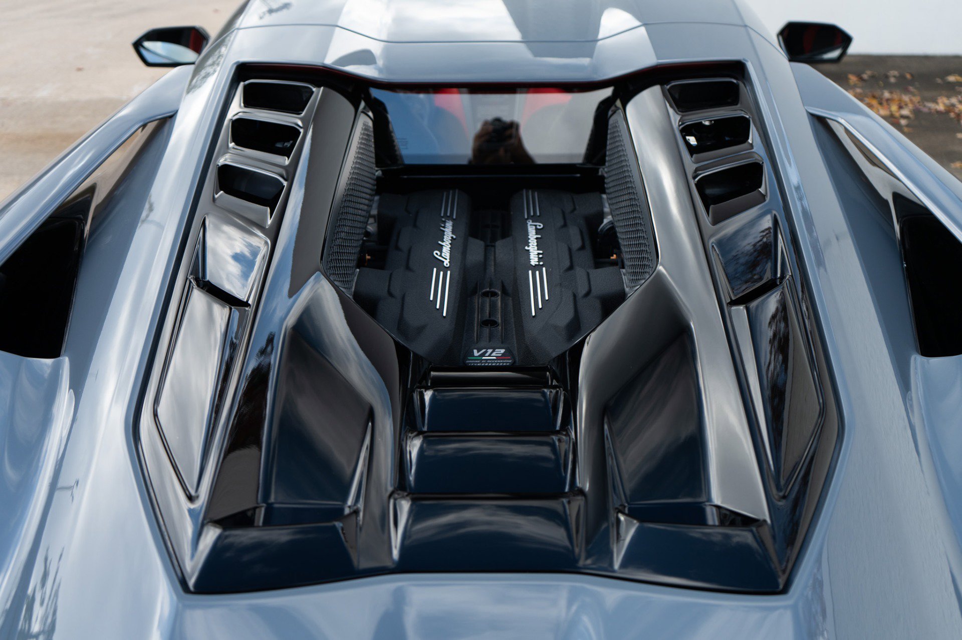 Used 2024 Lamborghini Revuelto image 37