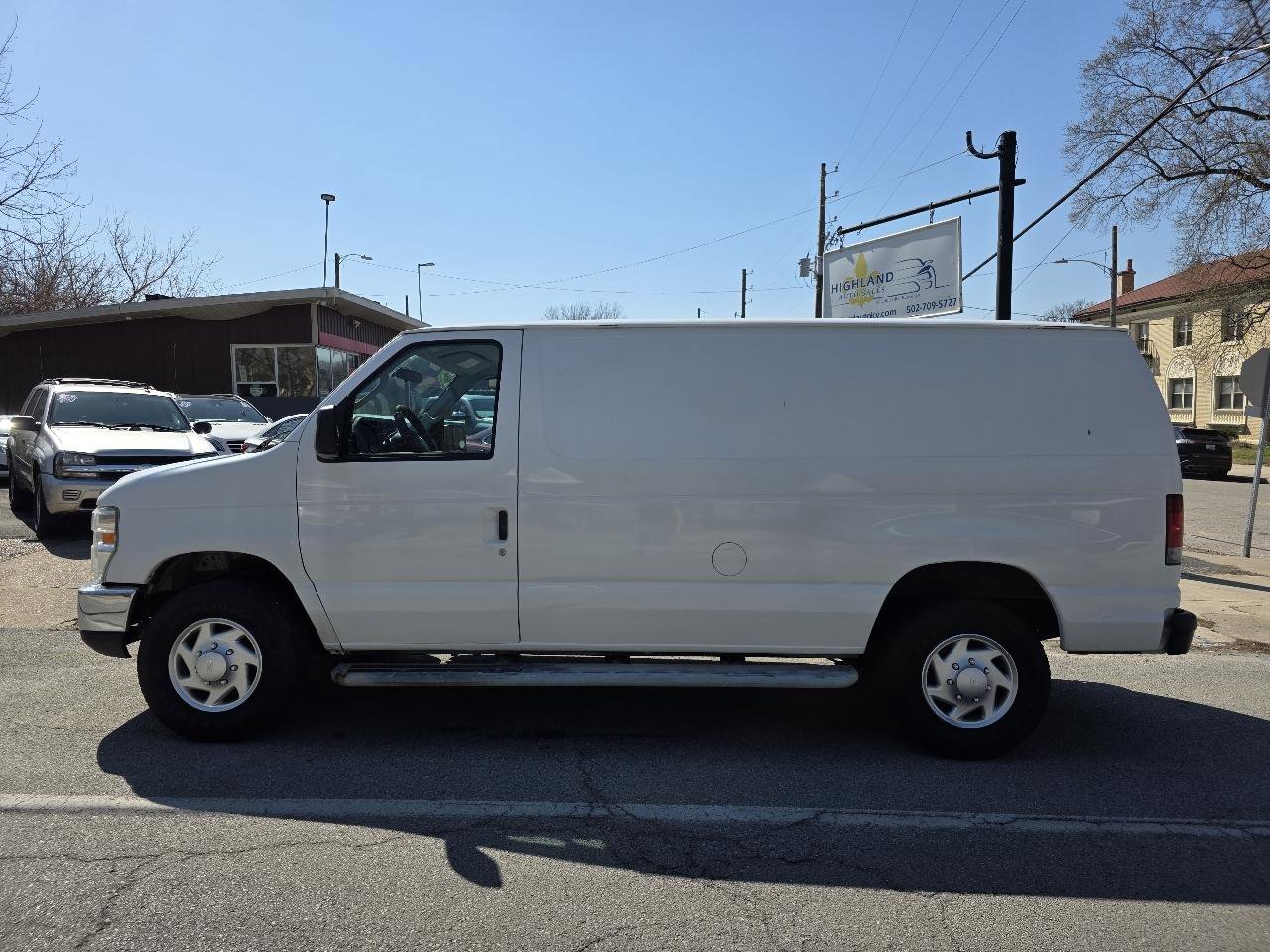 Used 2013 Ford E-250 and Econoline 250 w/ PWR Group image 2