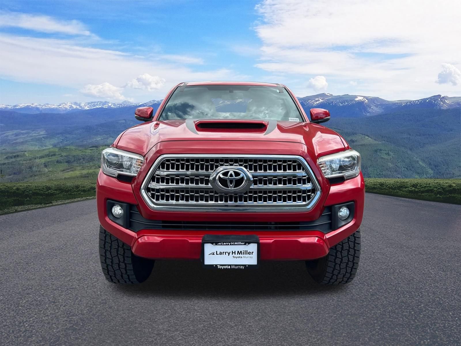Used 2017 Toyota Tacoma TRD Sport w/ Premium & Technology Package AWD/4WD image 9