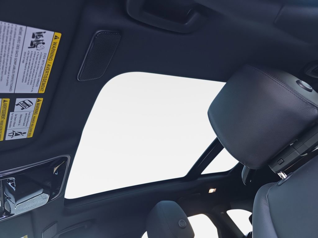 New 2026 Land Rover Range Rover Velar Dynamic SE AWD/4WD image 31