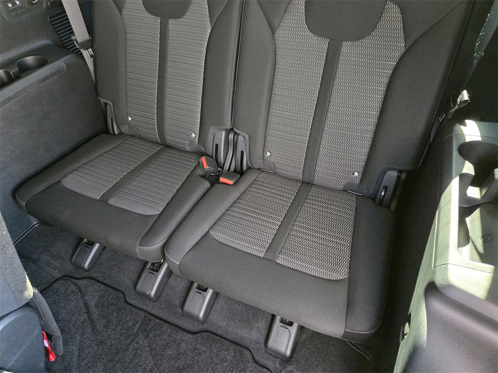 New 2025 Kia Sorento LX image 22