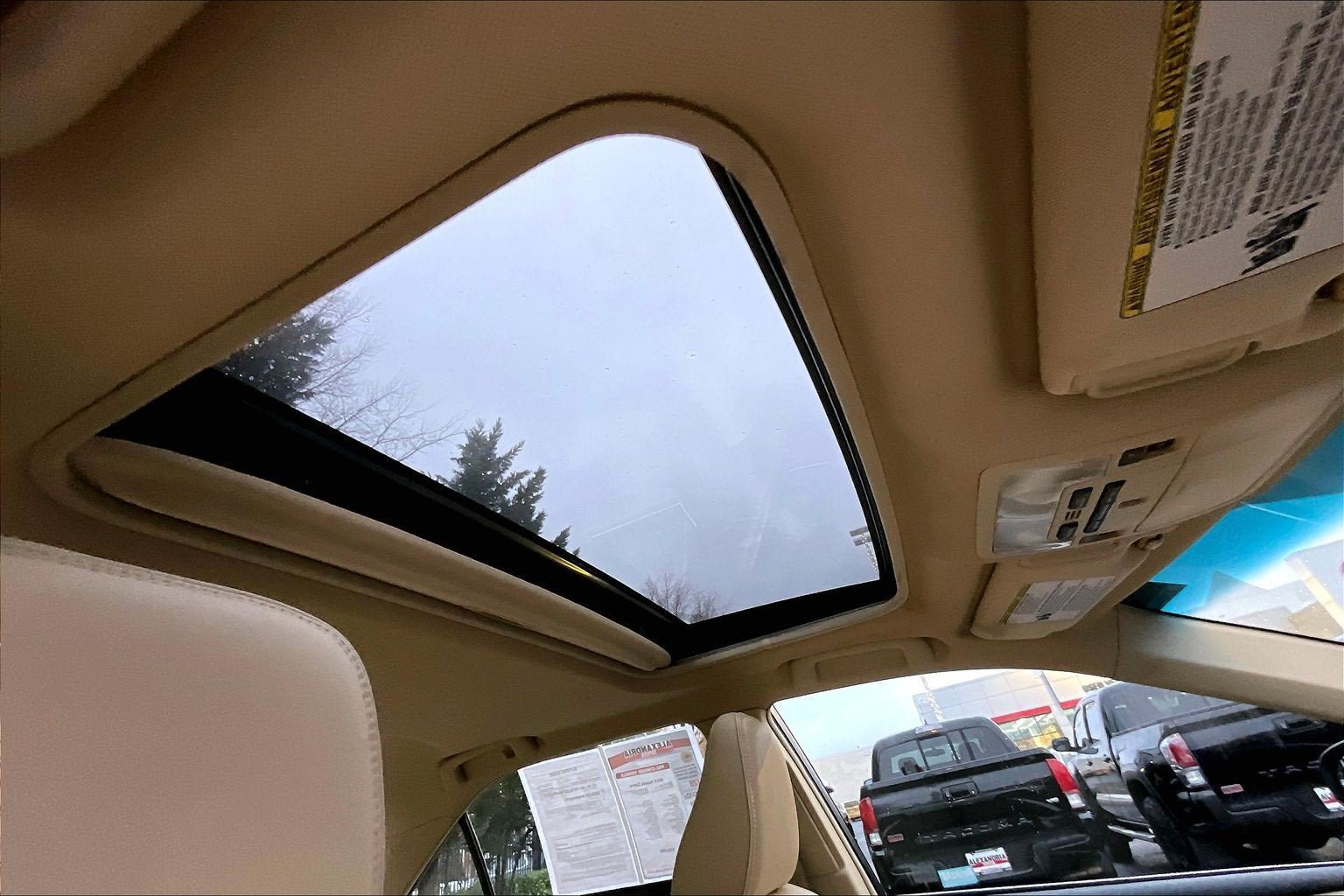 Used 2015 Toyota Camry XLE FWD image 21