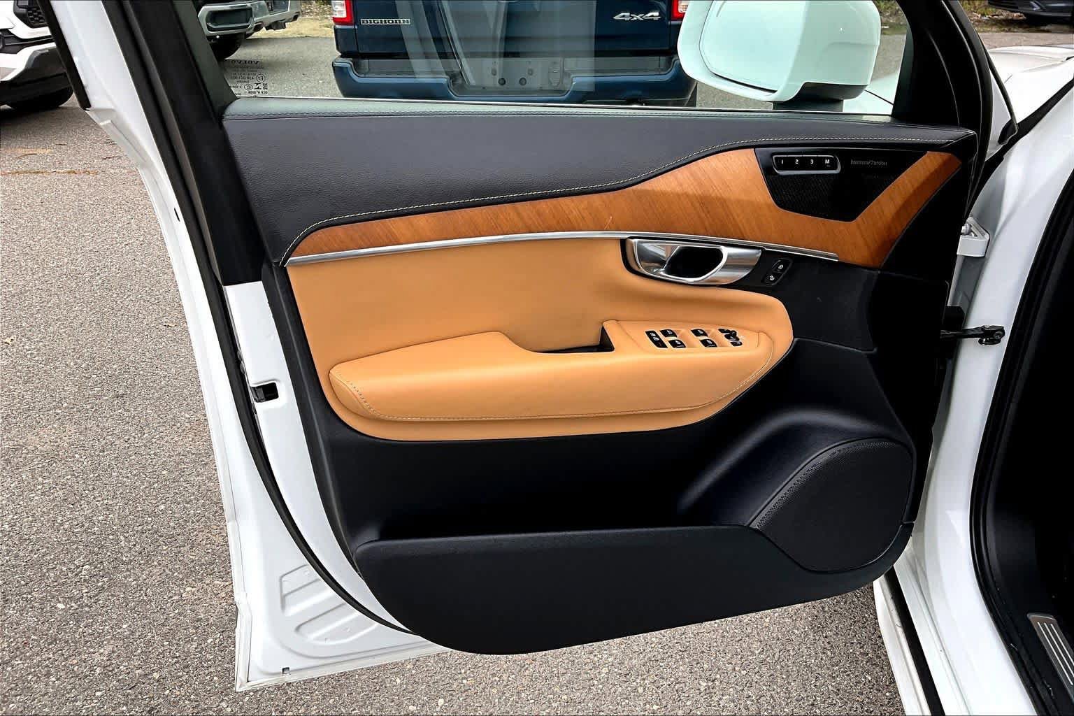 Used 2020 Volvo XC90 T6 Inscription AWD/4WD image 21