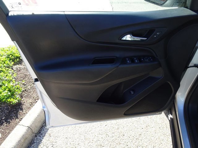 Used 2022 Chevrolet Equinox LT FWD image 16
