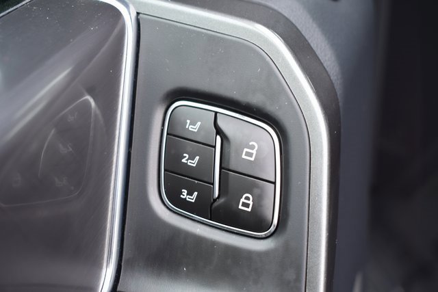 Used 2023 Ford F150 Lariat w/ Equipment Group 502A High image 16