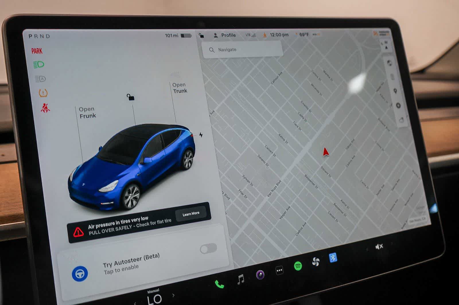 Used 2021 Tesla Model Y Long Range image 24