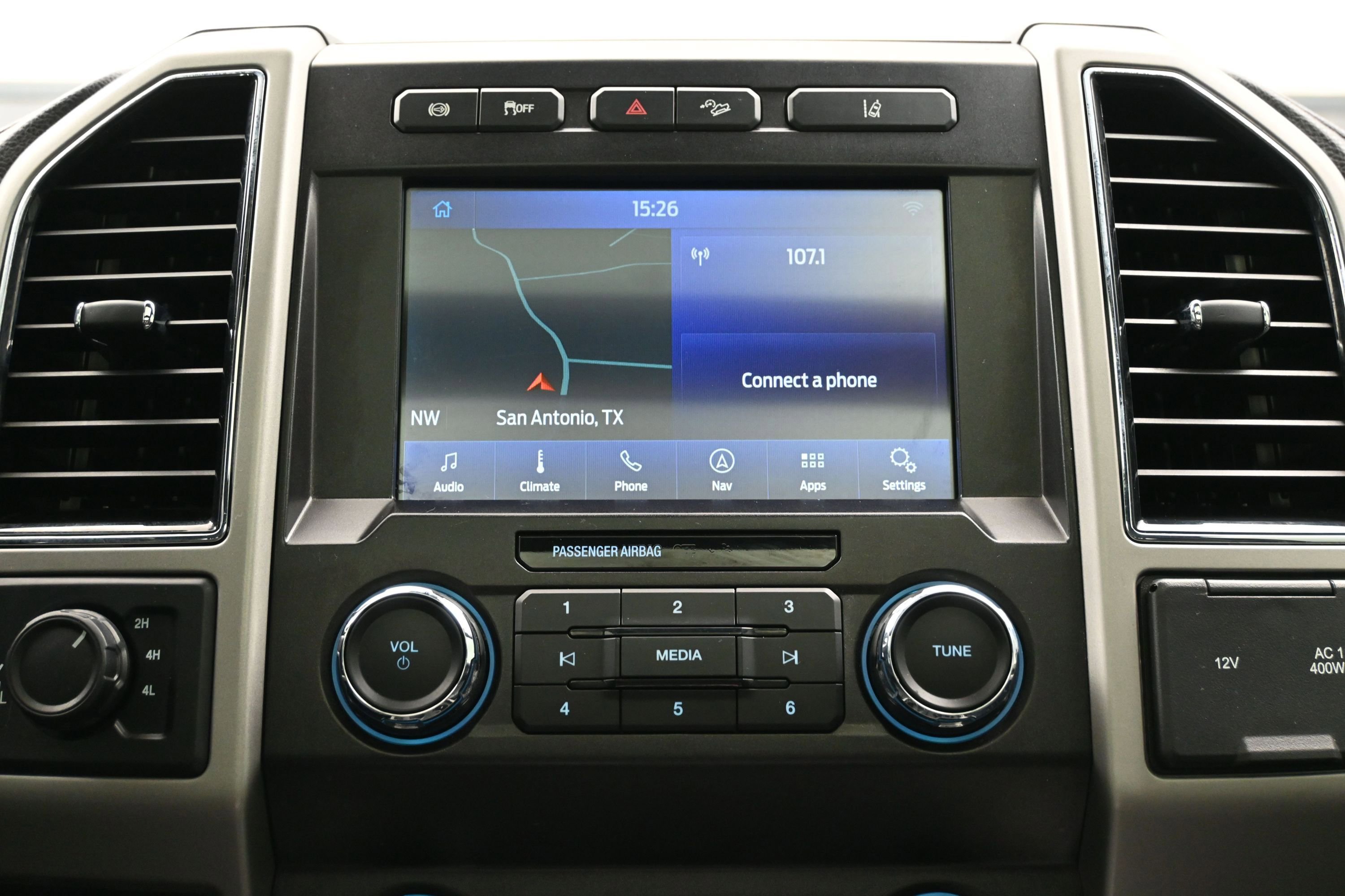 Used 2020 Ford F250 Lariat w/ Lariat Ultimate Package AWD/4WD image 29