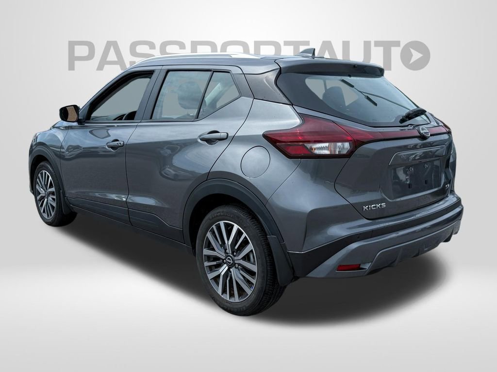 Certified 2023 Nissan Kicks SV FWD image 3