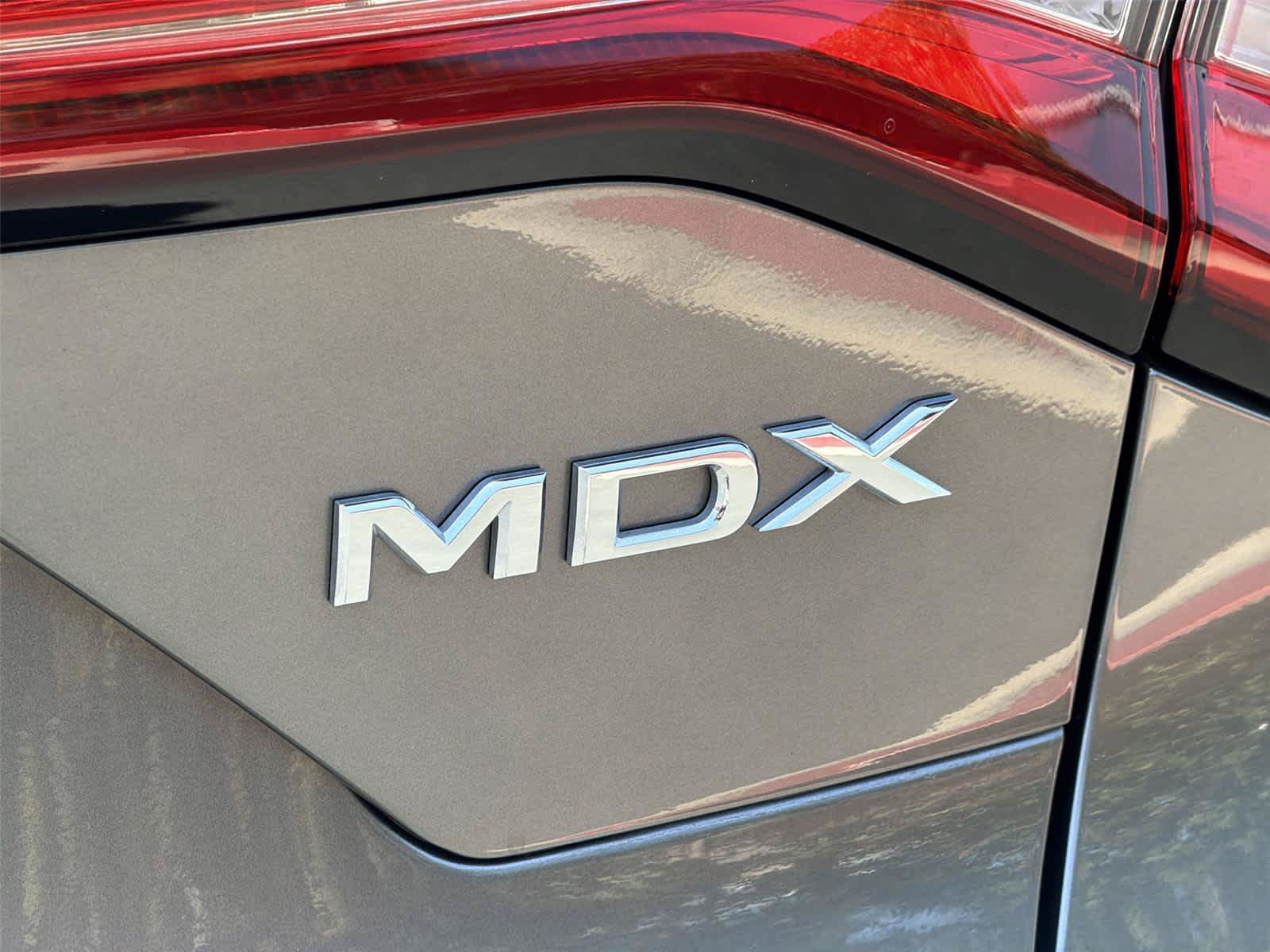 Certified 2023 Acura MDX FWD w/ Technology Package image 8