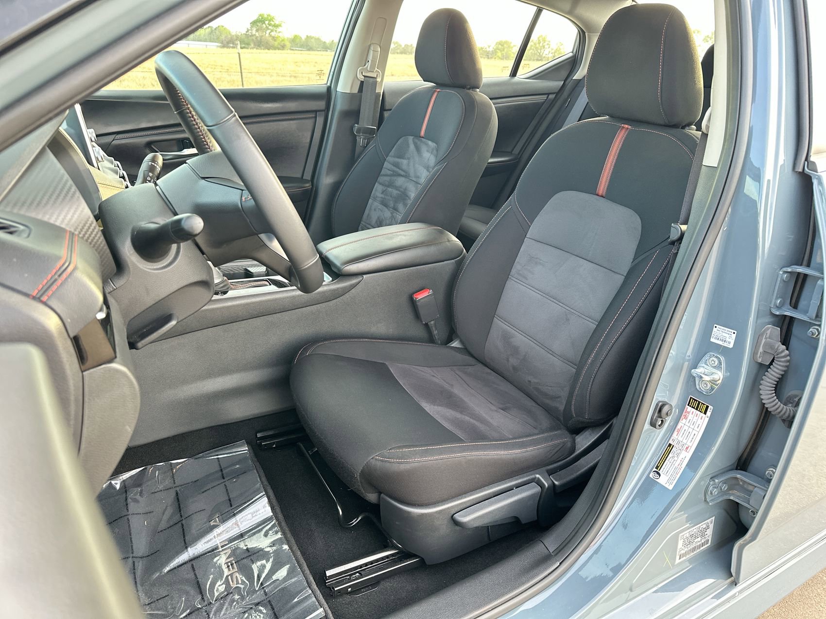Used 2024 Nissan Sentra SR w/ Trunk Package FWD image 11