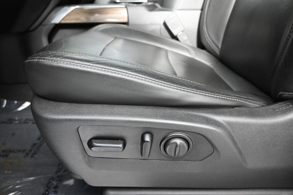 Used 2020 Chevrolet Silverado 1500 RST AWD/4WD image 21