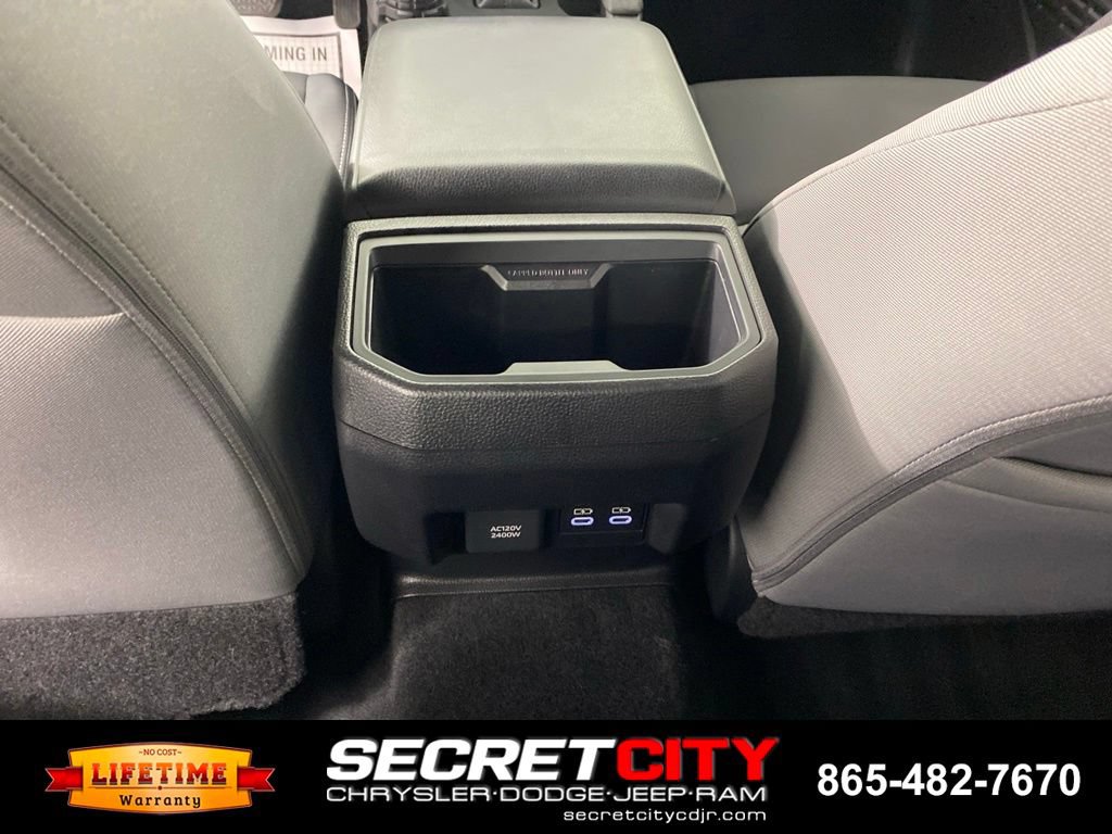 Used 2025 Toyota Tacoma TRD Off-Road AWD/4WD image 24