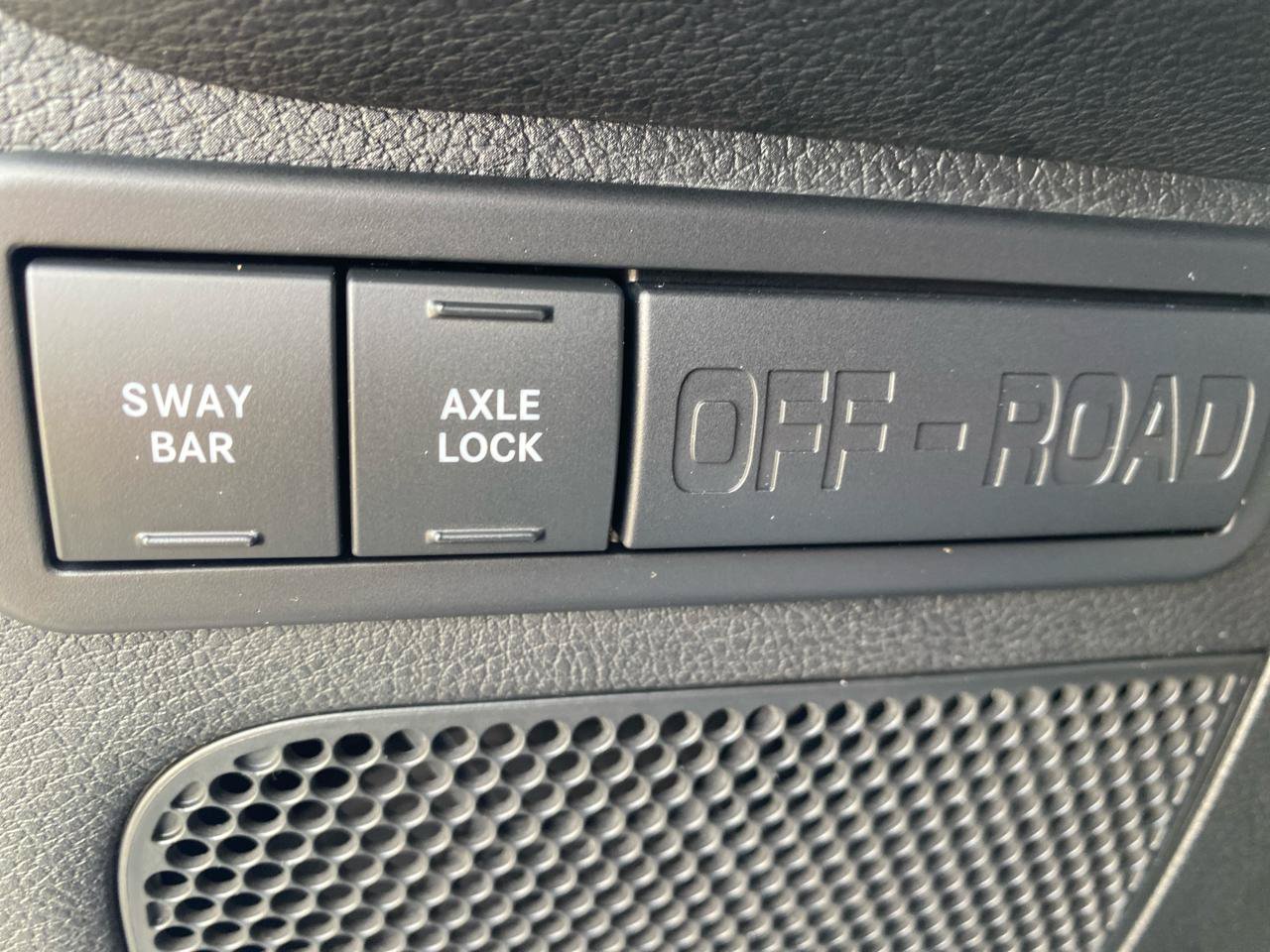 Used 2012 Jeep Wrangler Rubicon w/ Dual Top Group AWD/4WD image 17