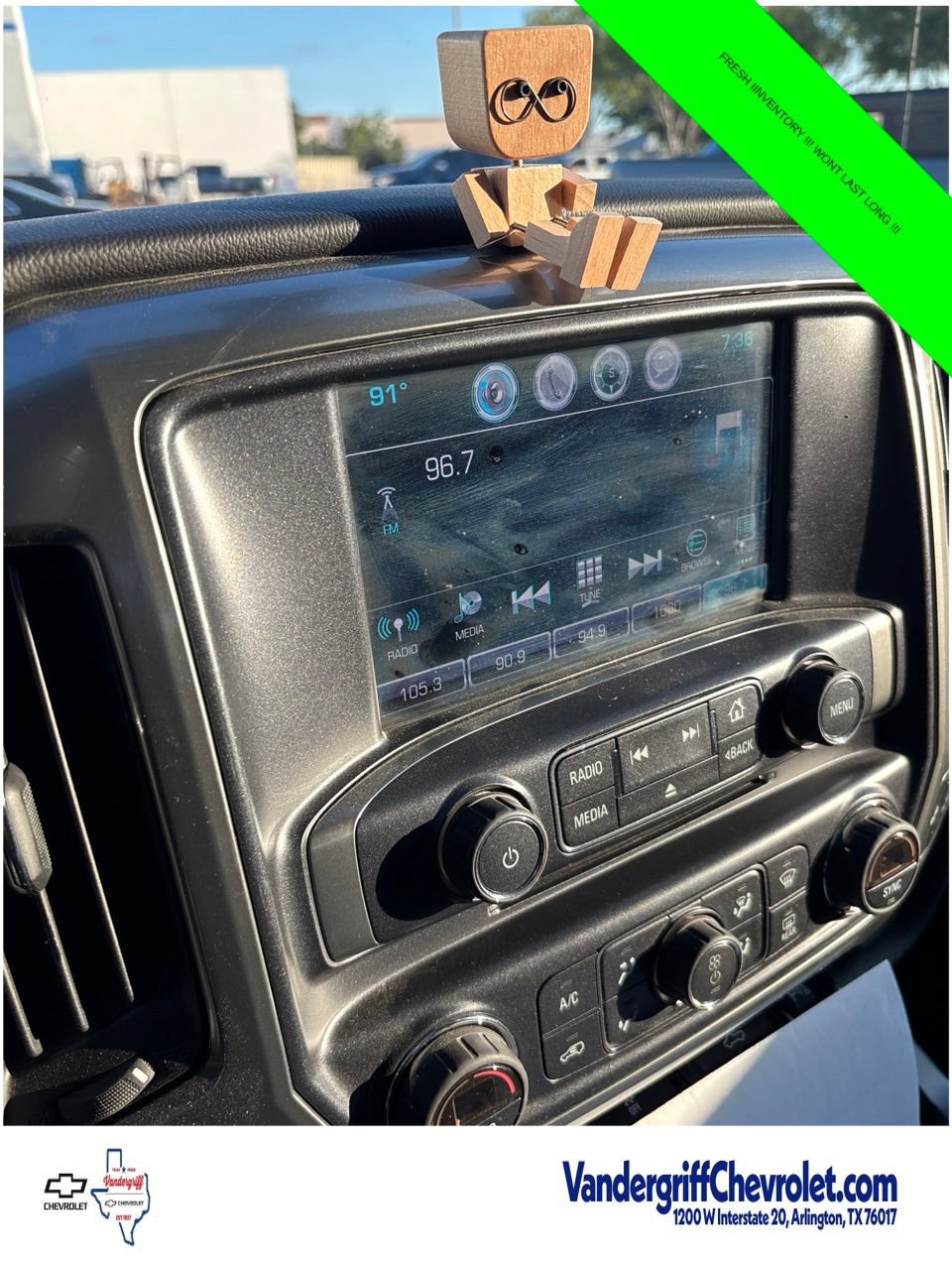 Used 2017 Chevrolet Silverado 1500 LT w/ Texas Edition RWD image 11