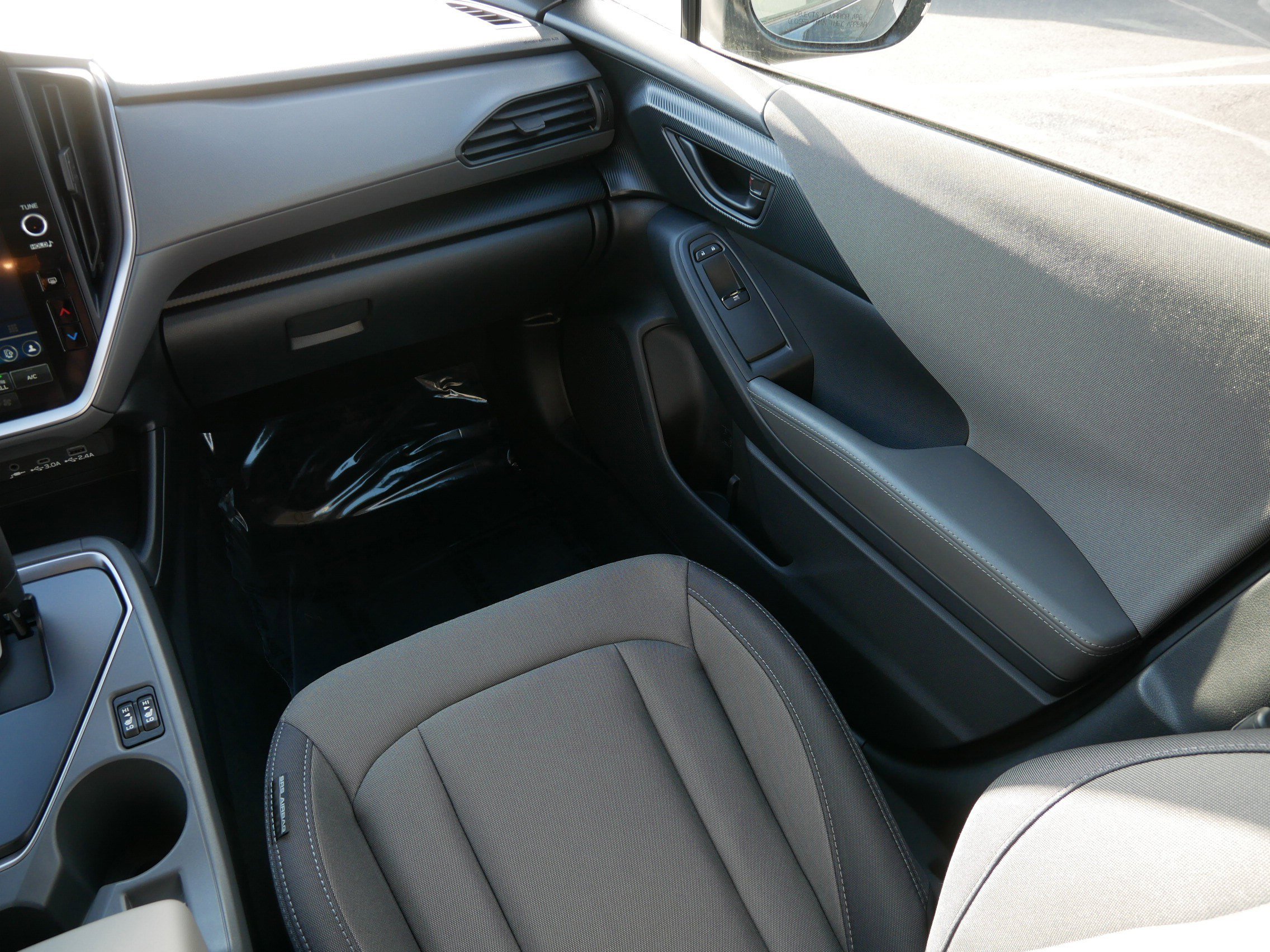 Used 2025 Subaru Crosstrek 2.0i Premium image 11