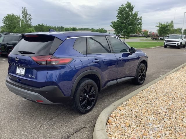 Used 2022 Nissan Rogue SV AWD/4WD image 5