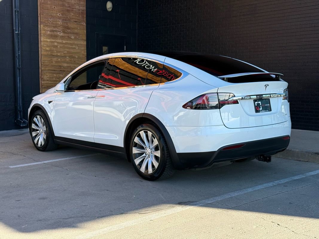 Used 2020 Tesla Model X Long Range image 4