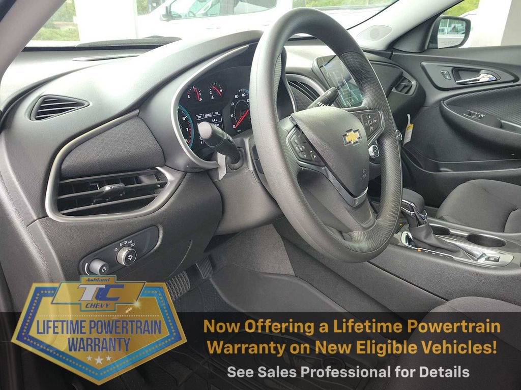 New 2025 Chevrolet Malibu LS image 10