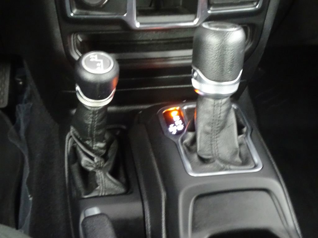 Used 2021 Jeep Wrangler Unlimited Sport image 33