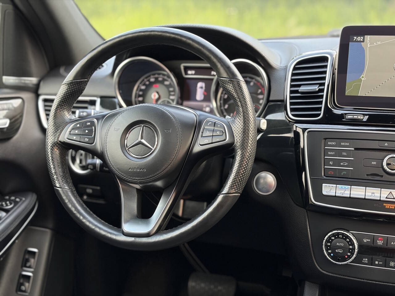 Used 2019 Mercedes-Benz GLS 550 4MATIC w/ Driver Assistance Package image 31