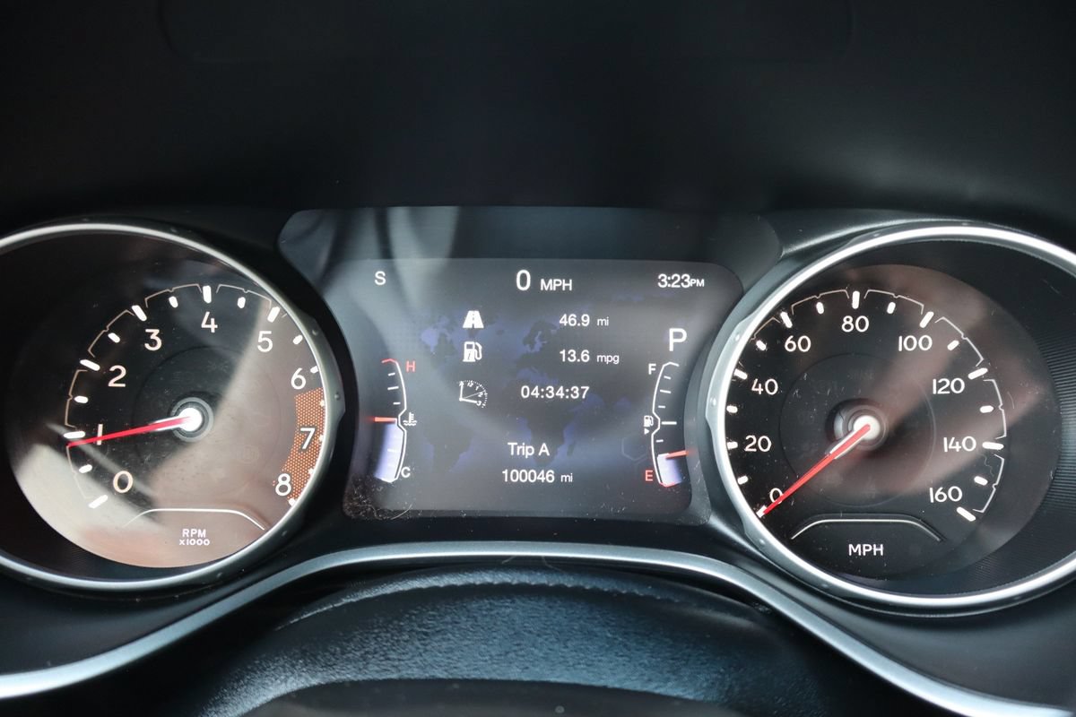 Used 2019 Jeep Compass Limited AWD/4WD image 34