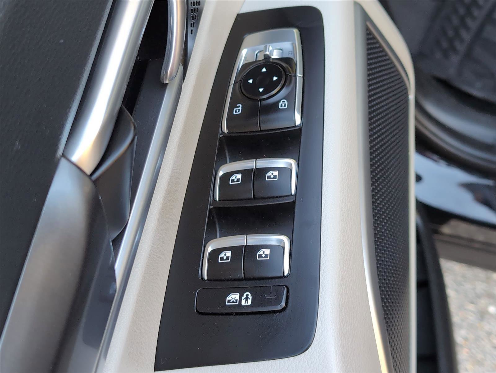 Used 2024 Kia Telluride S w/ S Sunroof Package image 12