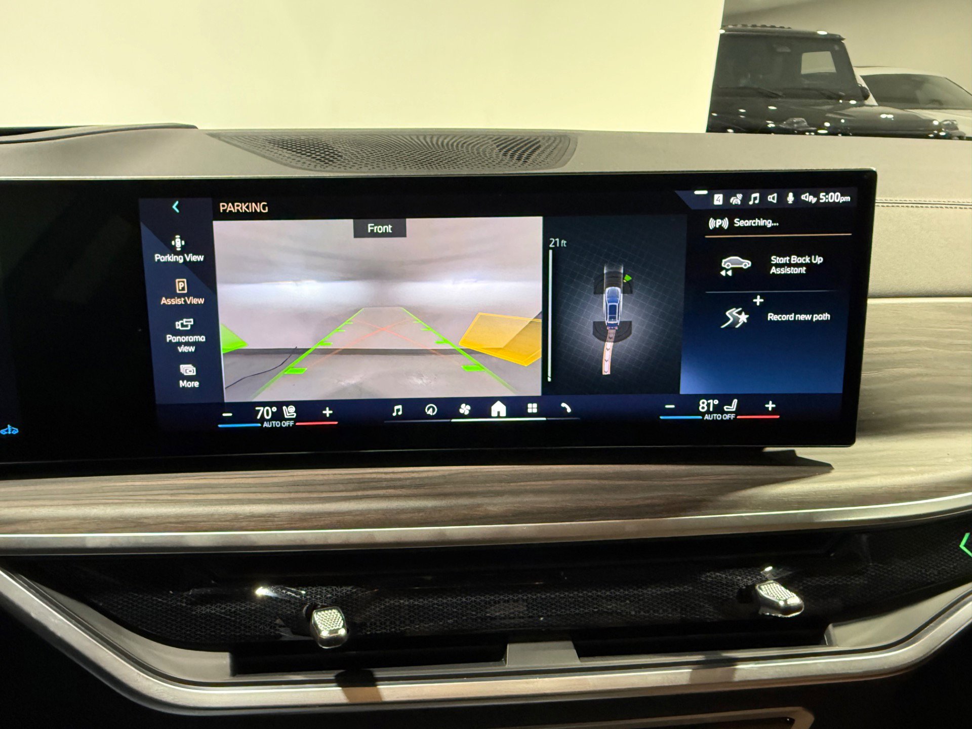 Used 2024 BMW X7 xDrive40i image 39