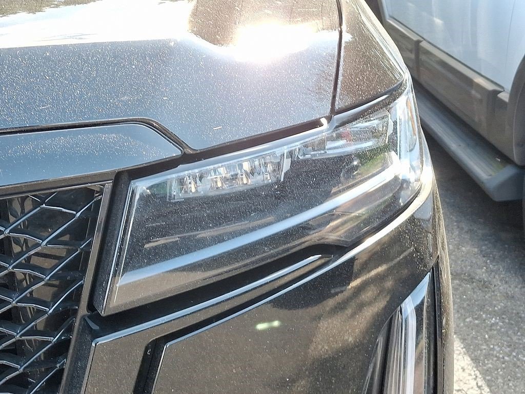 Certified 2023 Cadillac Escalade ESV Sport Platinum AWD/4WD image 4