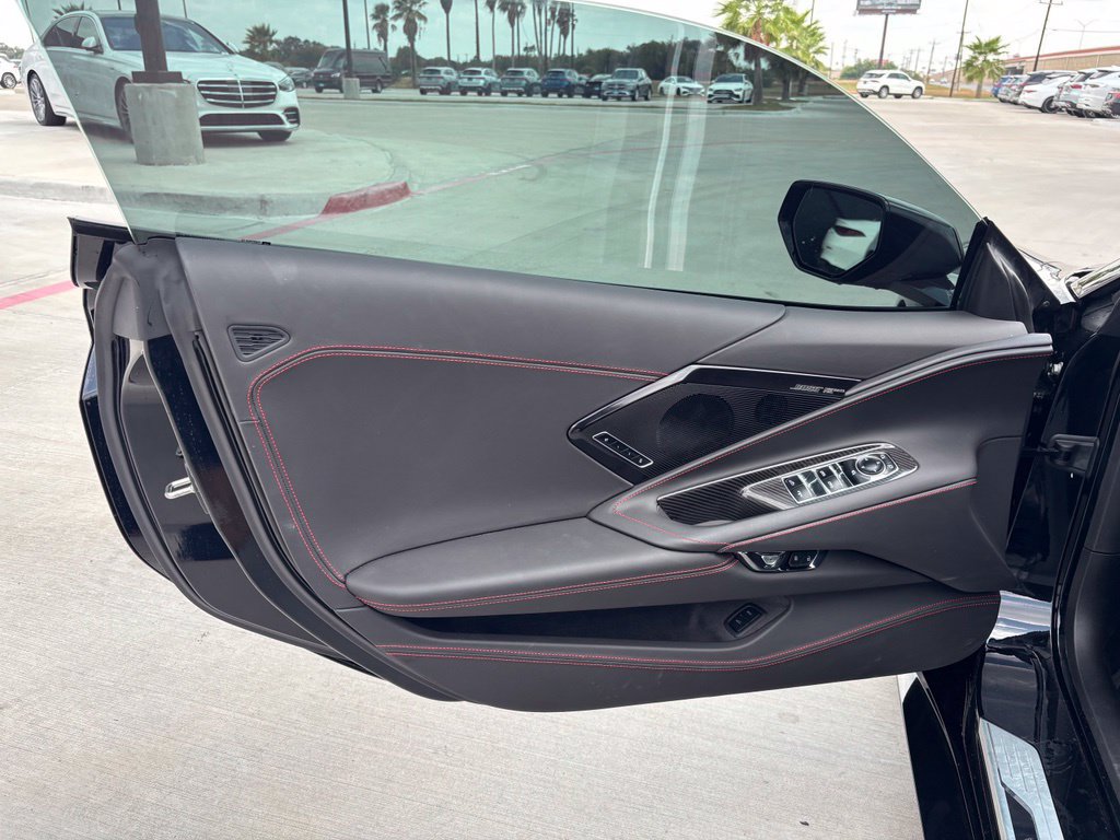 Used 2024 Chevrolet Corvette Stingray Premium Conv w/ Z51 Performance Package RWD image 9